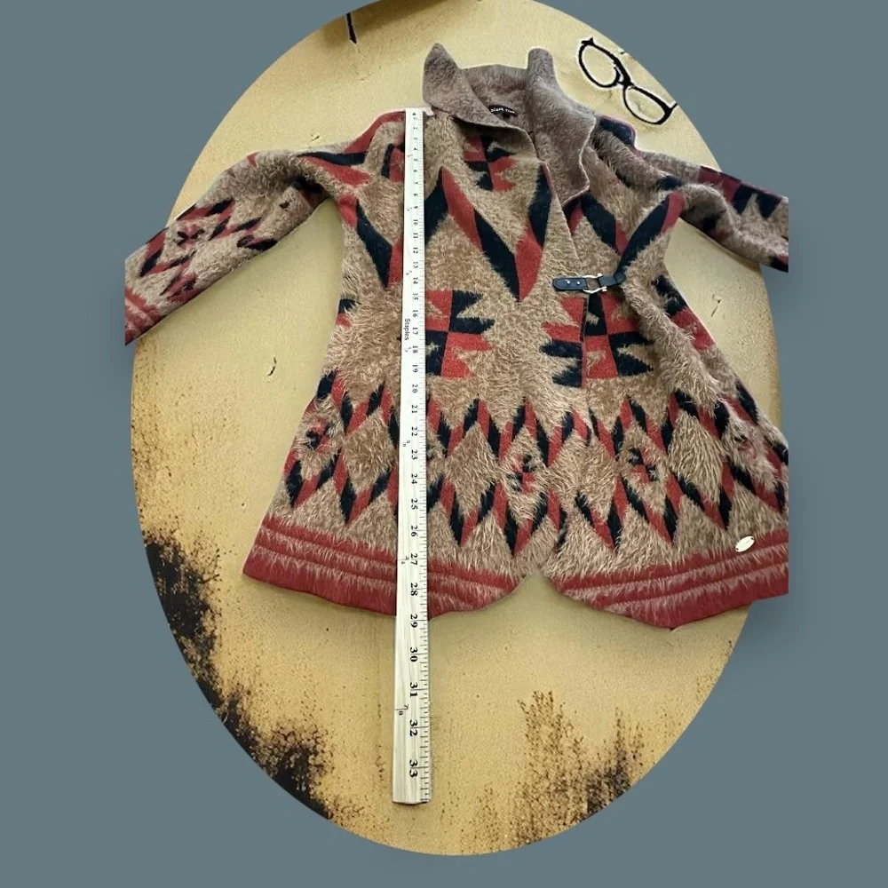 Black Rivet Aztec Southwestern Cozy Sweater Cardigan. Brown/Black/Red
Size: L - Picture 9 of 12